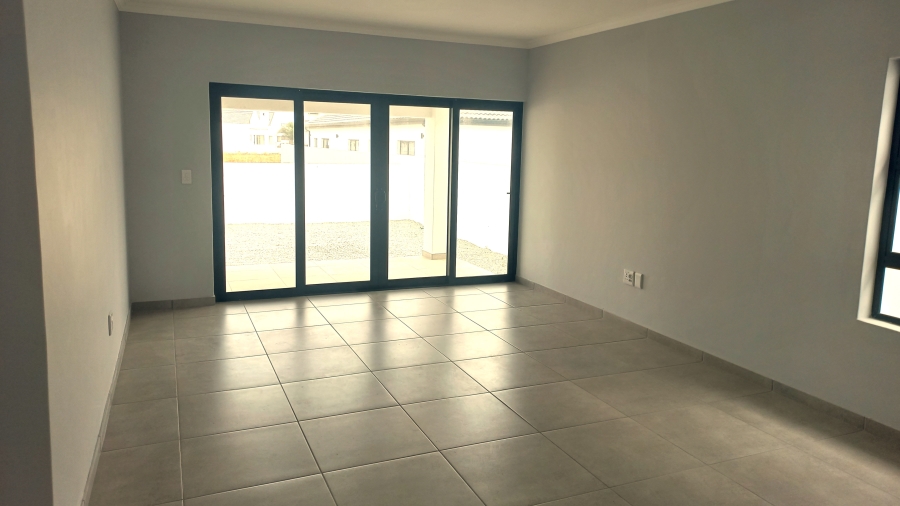 3 Bedroom Property for Sale in Sandy Point Western Cape
